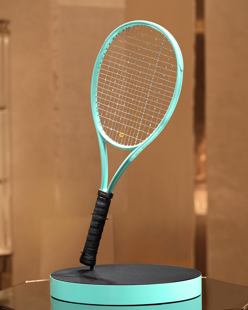 Photo of the Elsa PerettiI® Diamonds by the Yard Racket