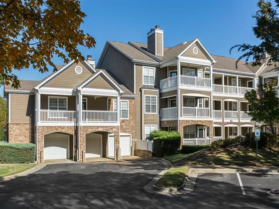 Elan at Mallard Creek Apartment Homes Photo