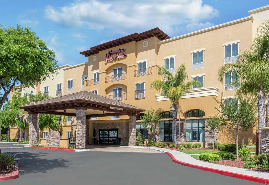 Hampton Inn & Suites Lodi - Lodi, CA 95240 - (209)369-2700 | ShowMeLocal.com