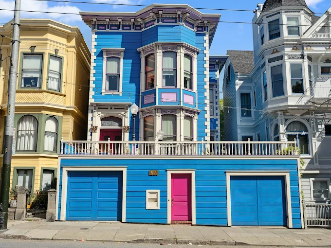 Images RESONANT IMAGERY LLC