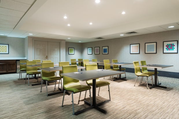 Images Holiday Inn Express & Suites Columbus Airport East by IHG