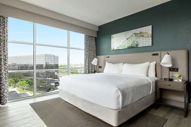 Images Hotel Alba Tampa, Tapestry Collection by Hilton
