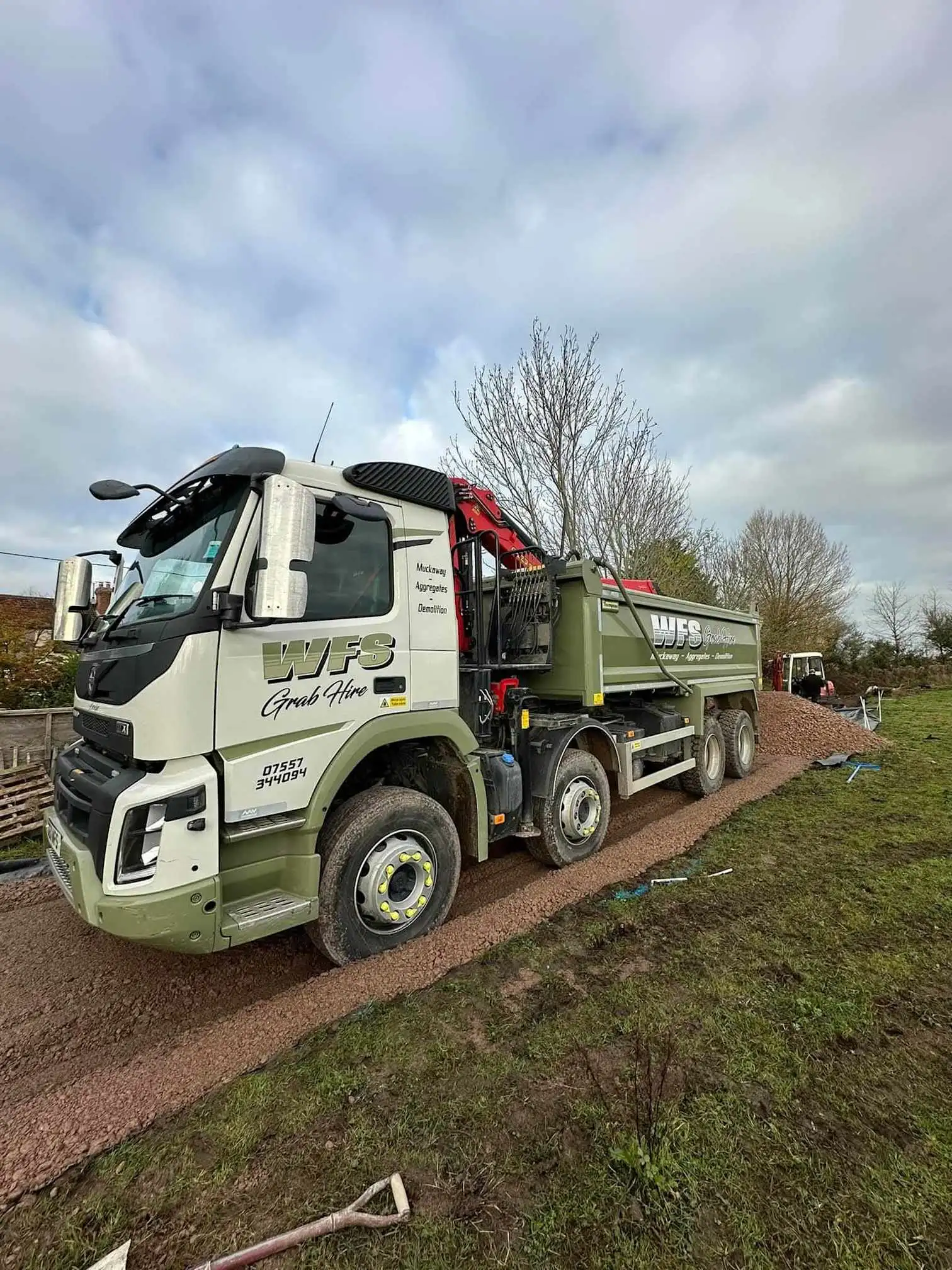 Images WFS Grab Hire