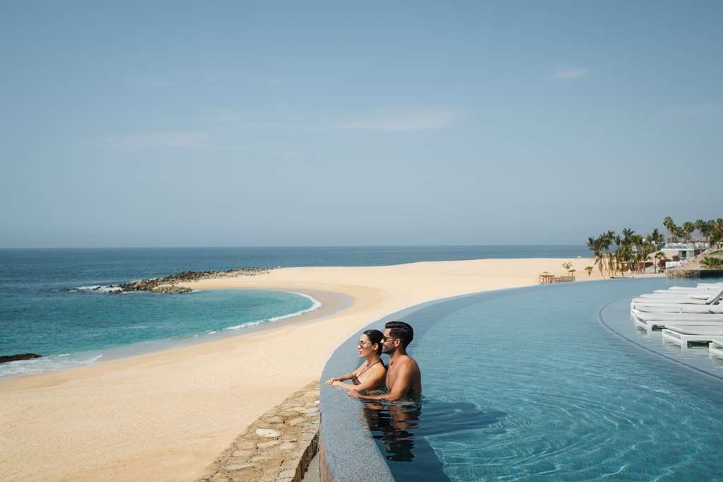Hilton Los Cabos Beach & Golf Resort
