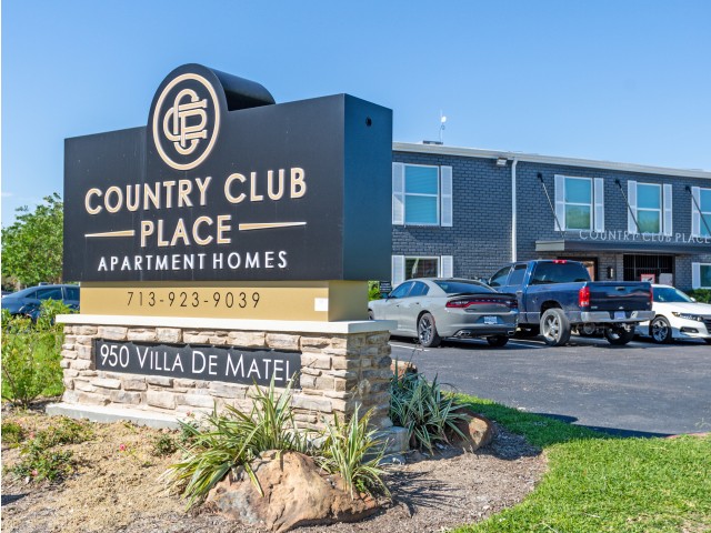 Images Country Club Place Apartments