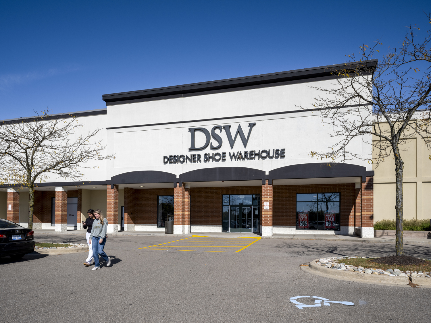 DSW at Arborland Shopping Center
