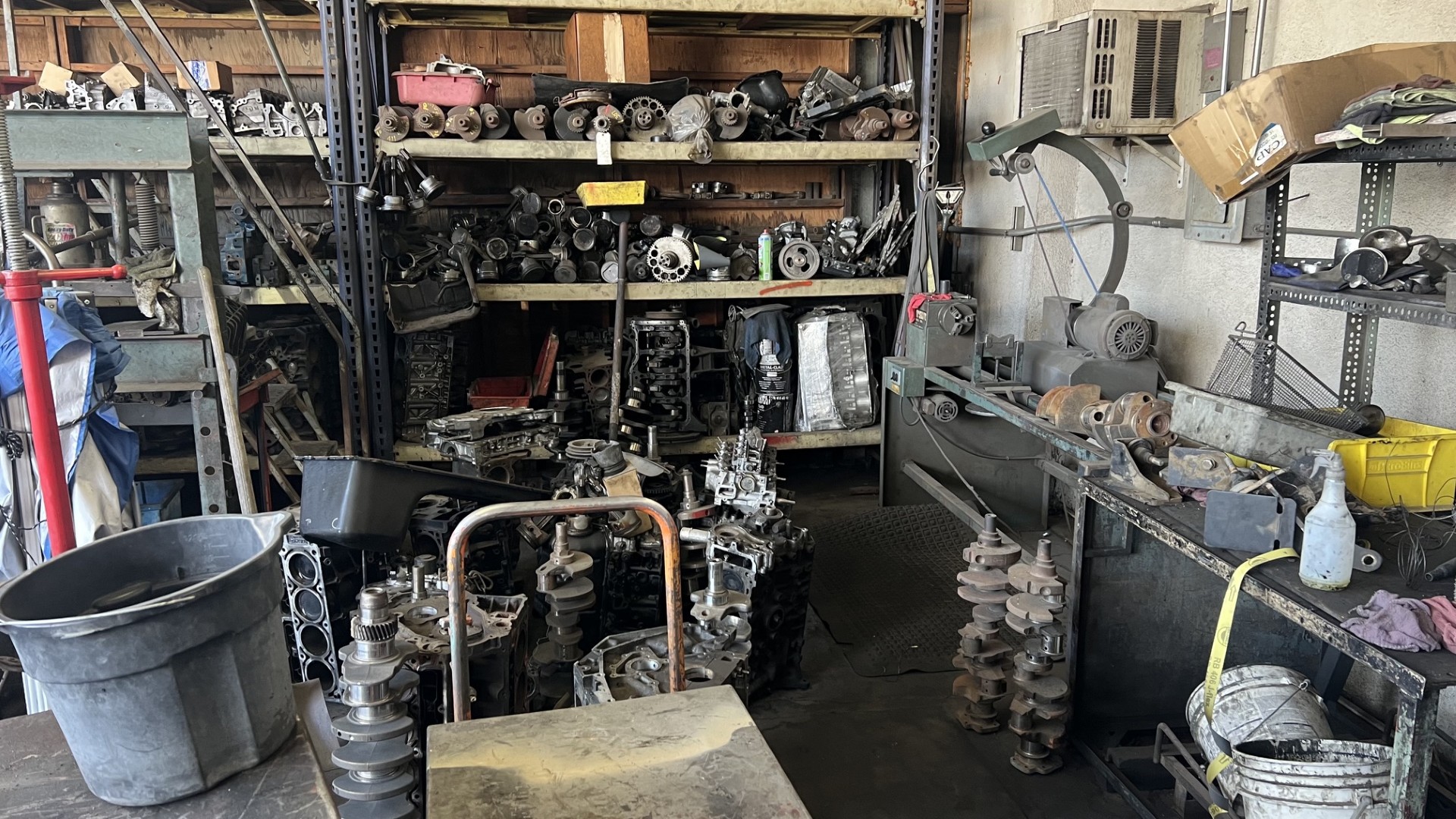Engine Rebuilding Services-Discount Cylinder Heads
