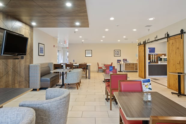 Images Holiday Inn Express & Suites Torrington by IHG