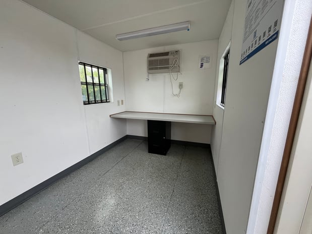 Images United Rentals - Storage Containers and Mobile Offices