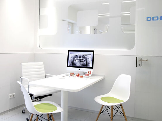 Kieferorthopädie - Dres. Czell Wolfratshausen, Bahnhofstraße 28 in Wolfratshausen