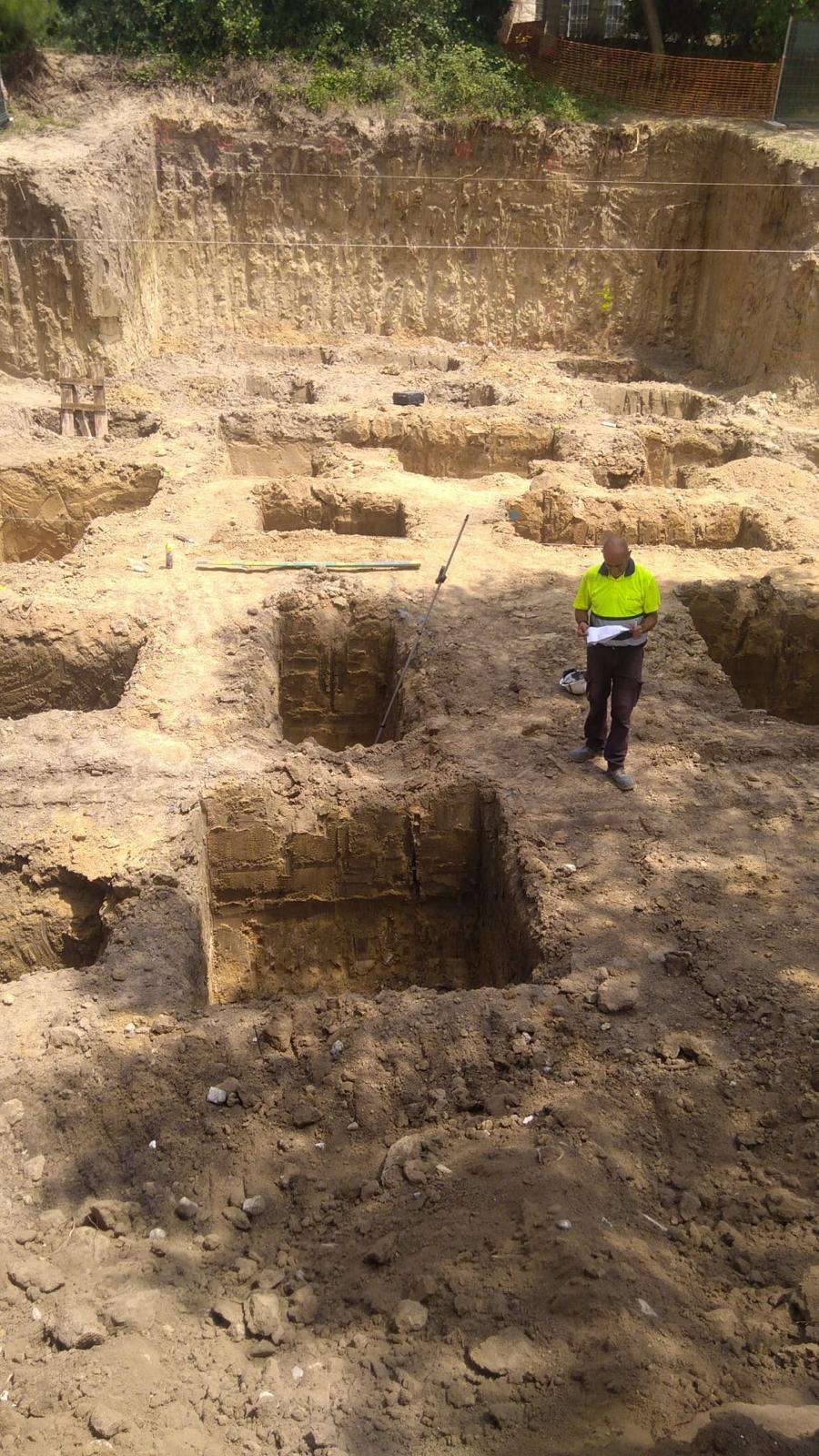Images Excavaciones y movimientos de tierras Transmoties SL