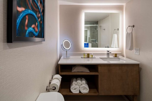 Images DoubleTree by Hilton Madison East