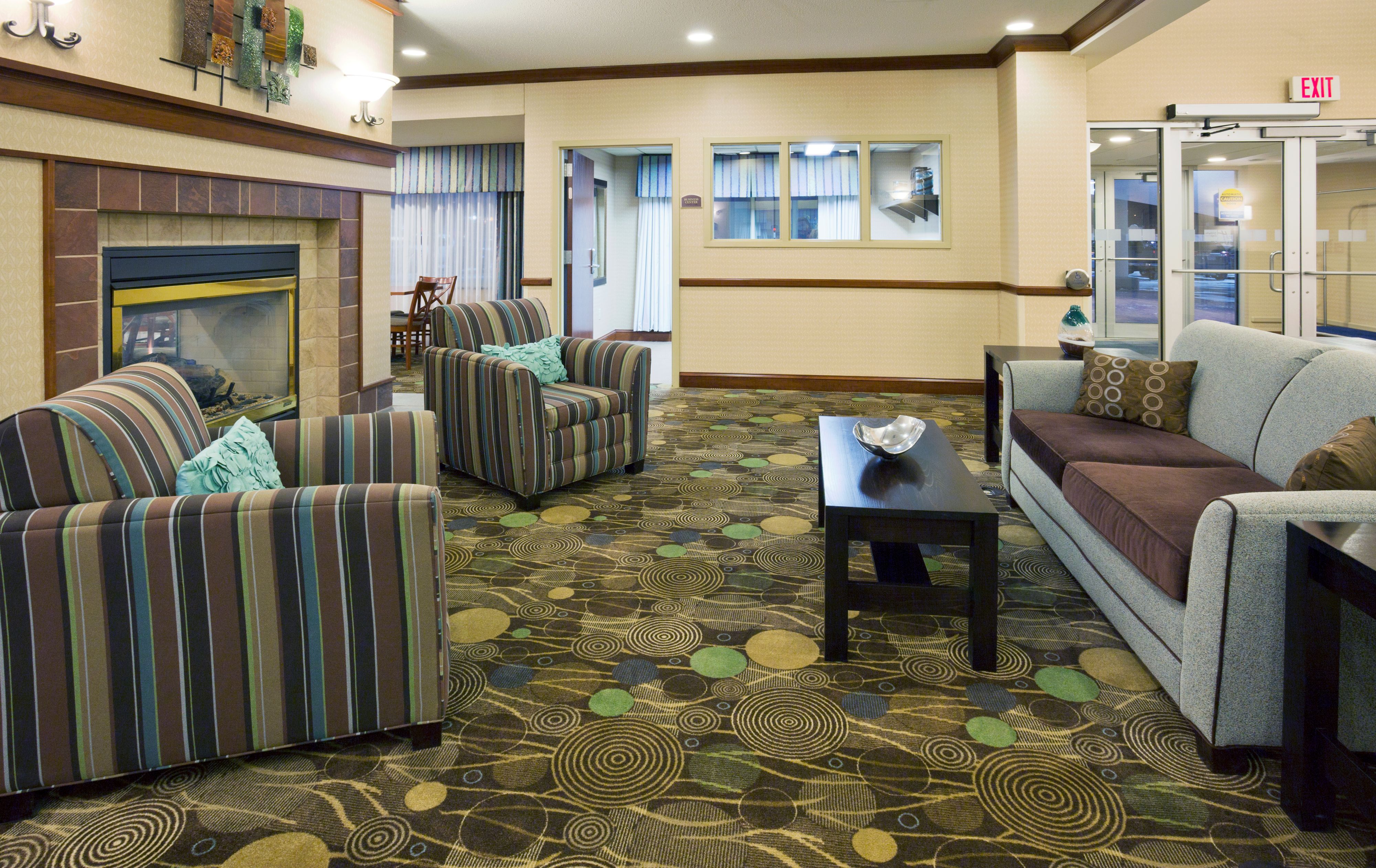 Holiday Inn Express & Suites Grand Forks in Grand Forks, ND Hotels