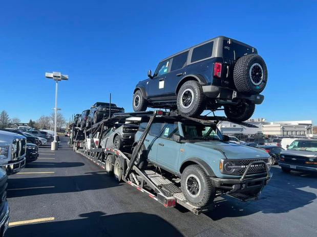 Images Currie Motors Ford of Frankfort