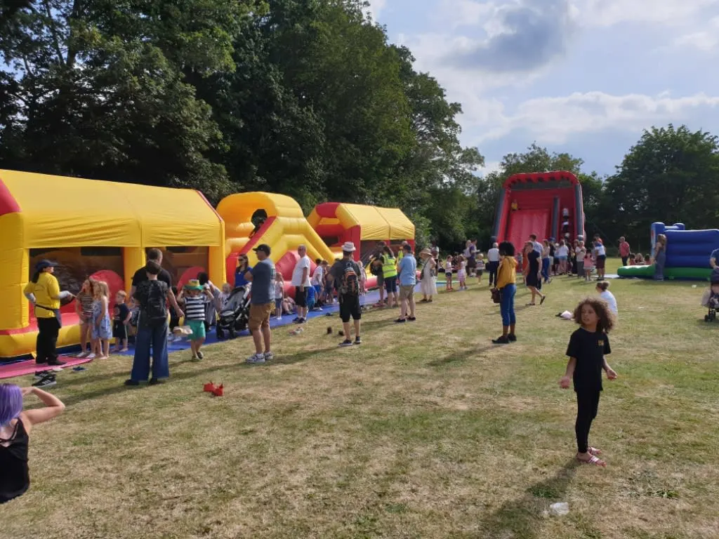Images Top Banana Bouncy Castles