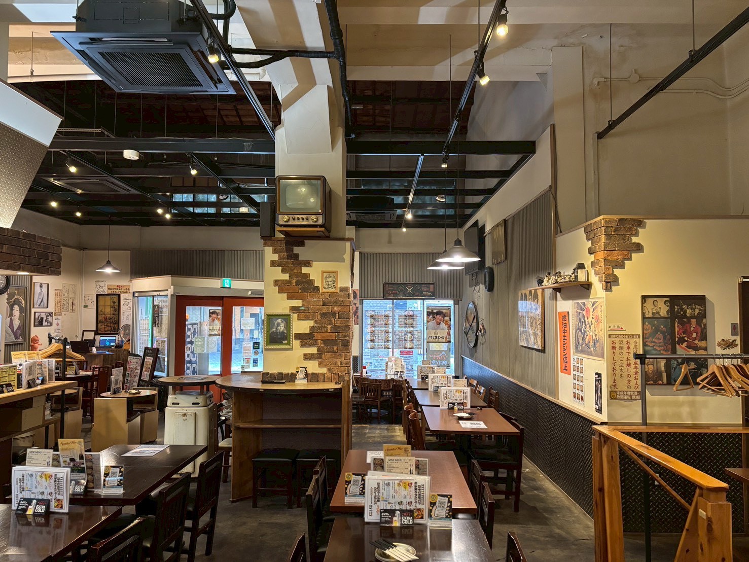 Images 堺筋本町給油所 一号店