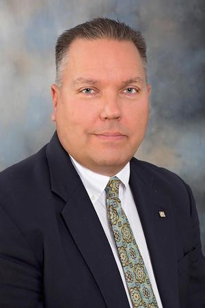 Images Edward Jones - Financial Advisor: Eric R Luttinen, AAMS™