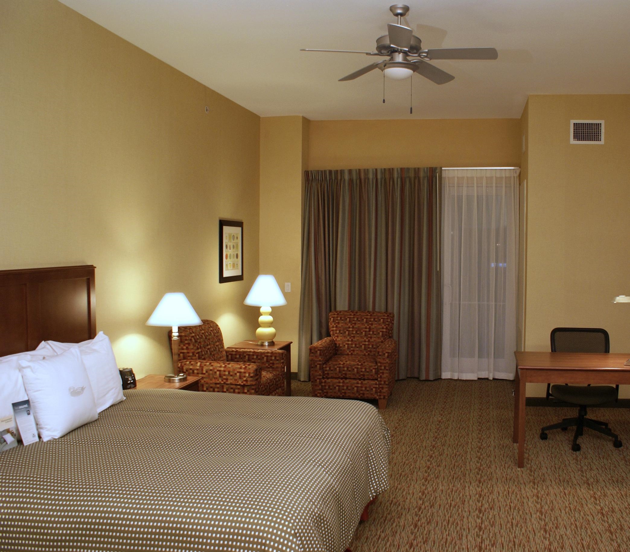 Homewood Suites by Hilton Phoenix Airport South