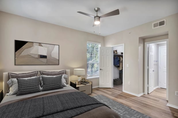 Images The Lodge at Lakeline Village