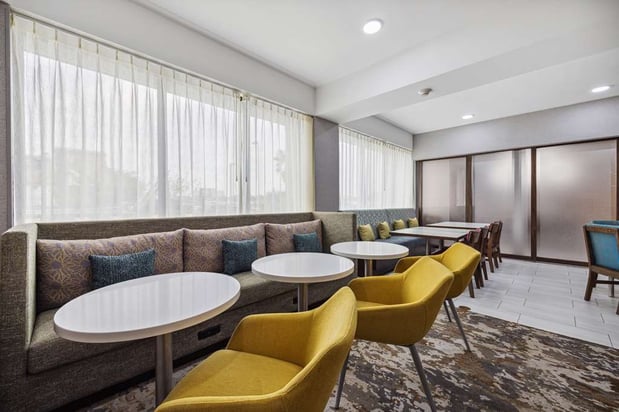 Images Hampton Inn Houston-Brookhollow