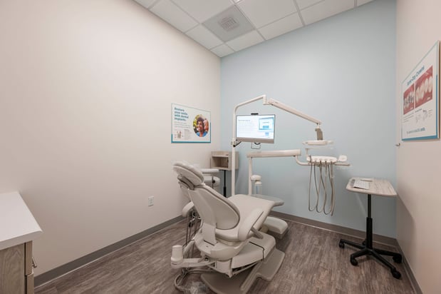 Images Dentists on Sand Canyon