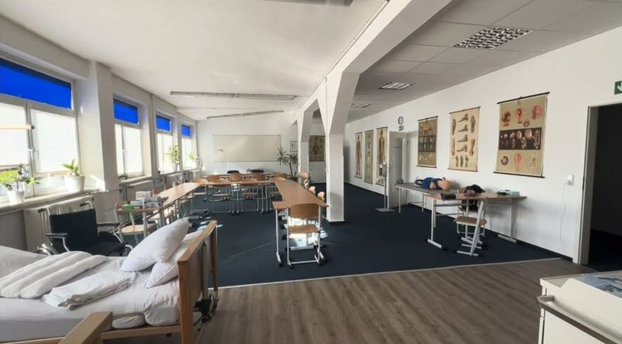 CareLend Bildungsgesellschaft mbH, Feldstraße 4a in Weißenfels