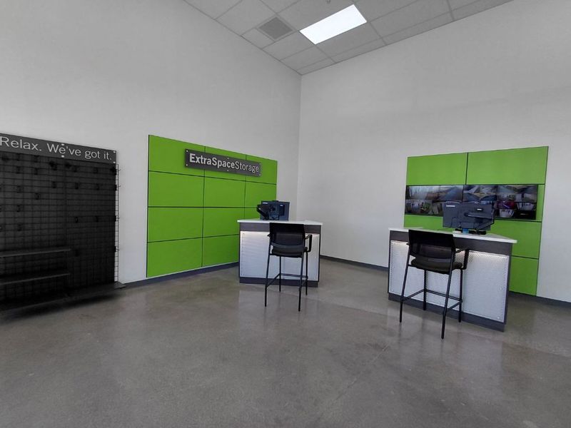 Images Extra Space Storage