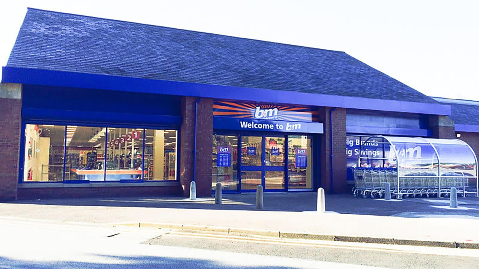 Images B&M Store with Garden Centre