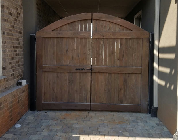 Images NEED-A-FENCE, INC.