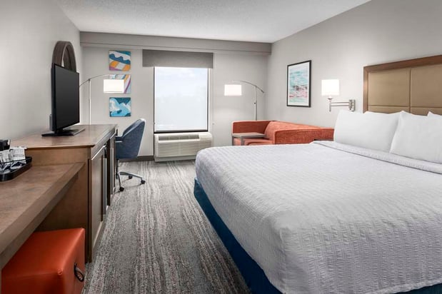Images Hampton Inn & Suites Lake Mary At Colonial Townpark