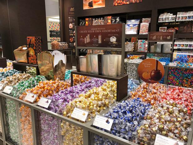 Images Lindt Chocolate Shop