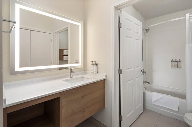 Images Staybridge Suites Minneapolis-Bloomington by IHG