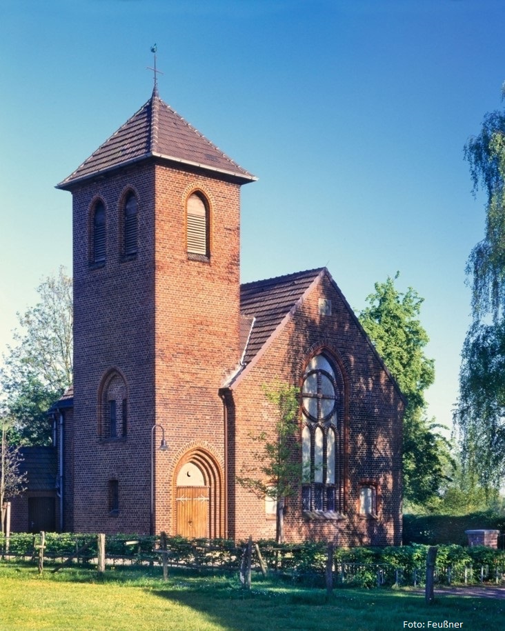 Bild 1 Kirche Drechen - Ev. Emmaus-Kirchengemeinde Hamm in Hamm