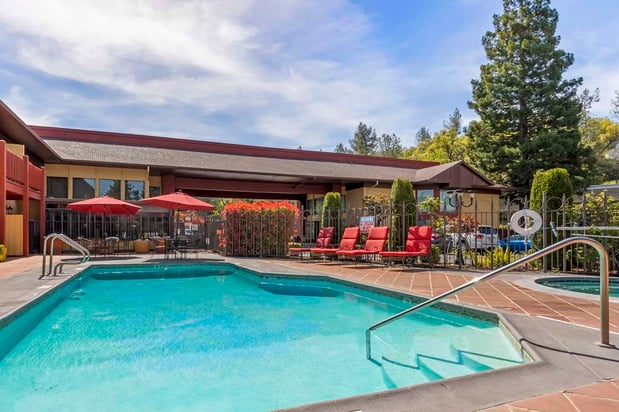 Images Best Western Plus Placerville Inn