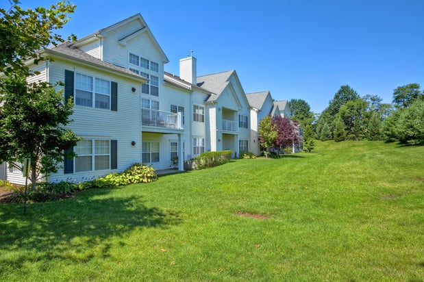 Images Eagle Rock Apartments at Freehold