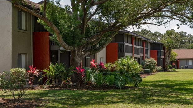 Images Liv at Winter Park Apartment Homes