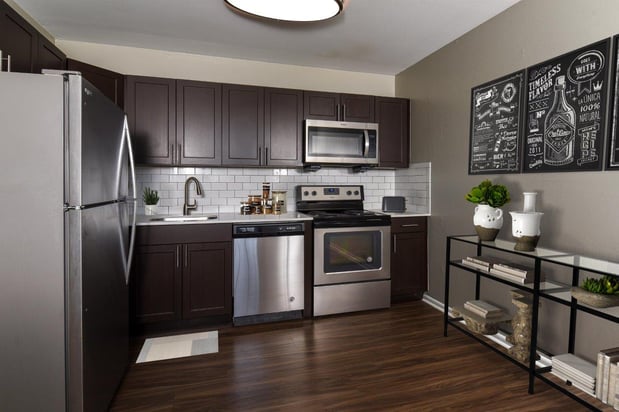 Images Valley Park Apartment Homes