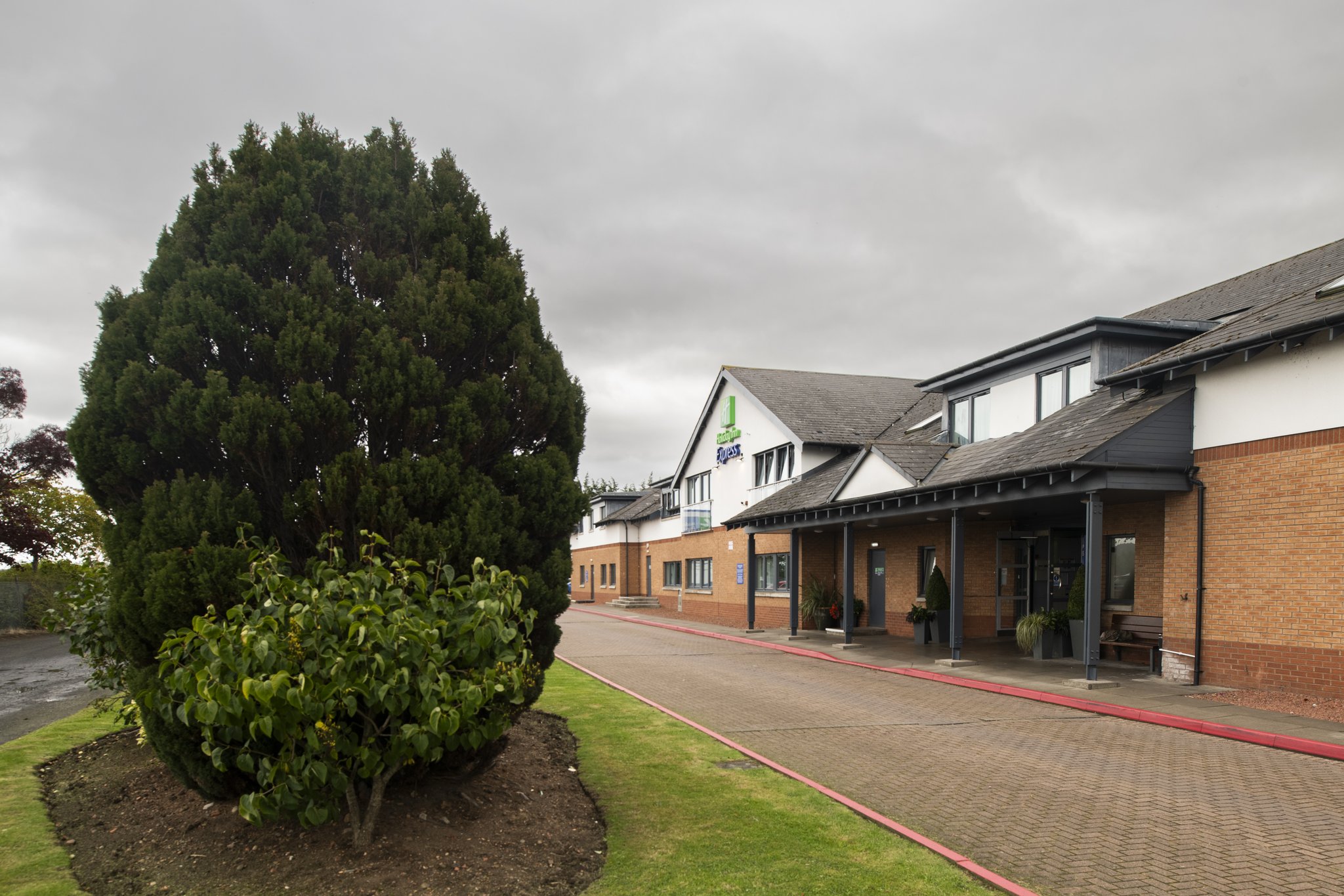 Images Holiday Inn Express Edinburgh Airport by IHG