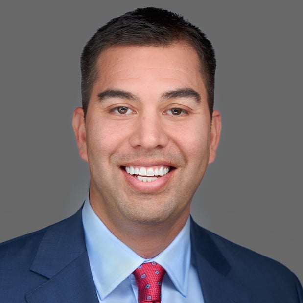 Images Edward Jones - Financial Advisor: DT Dominguez, WMCP®