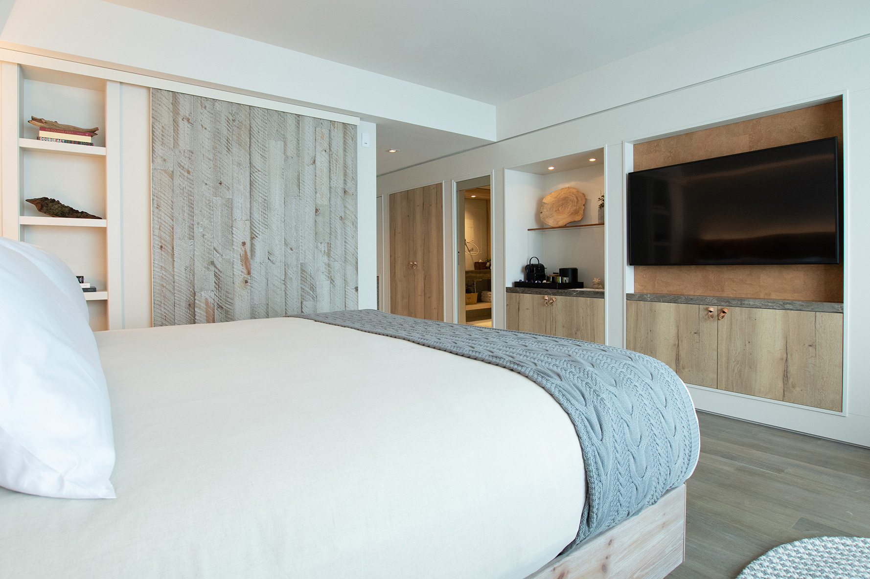 1 Hotel Toronto