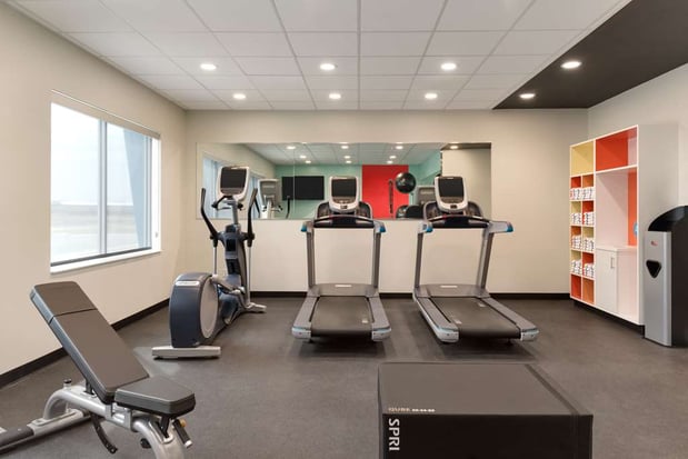 Images Tru by Hilton Cedar Rapids Westdale