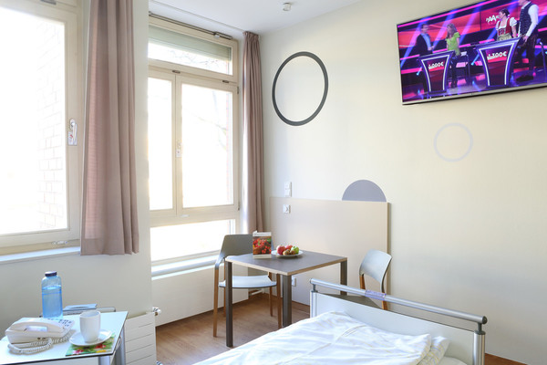 Ein Zimmer auf der neu eröffneten Station für minimalinvasive Chirurgie (MIC).