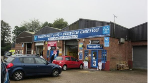 Sandhurst Tyres