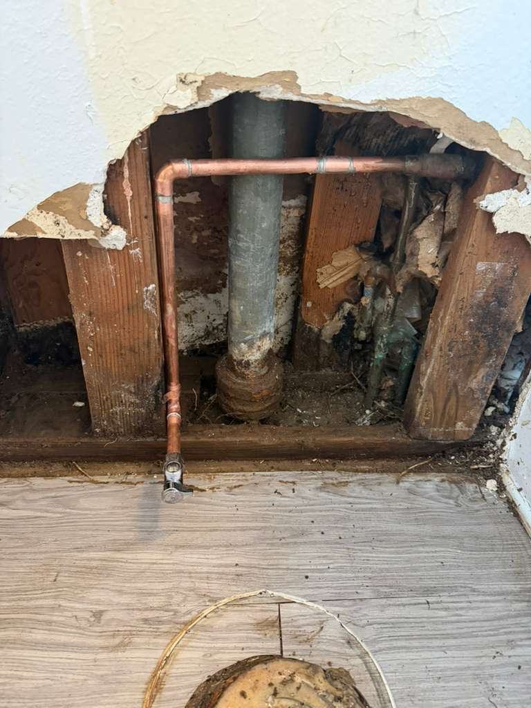 Ricardo Plumbing-Reparaciones Generales 
