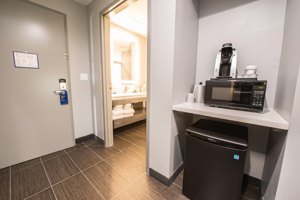 Images Holiday Inn Express & Suites Houston - Hobby Airport Area by IHG