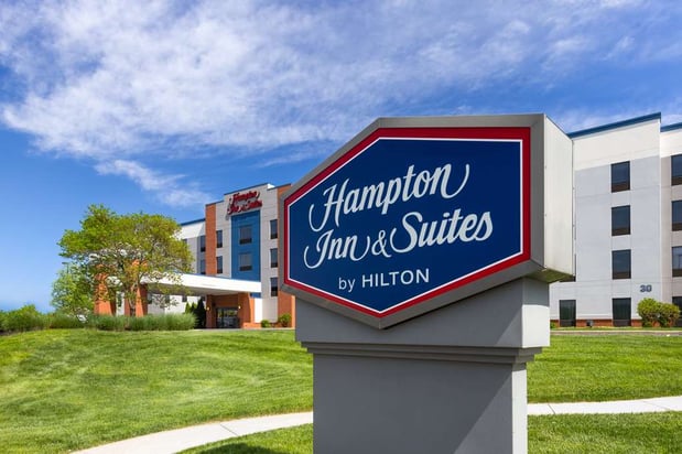 Images Hampton Inn & Suites Harrisburg/North