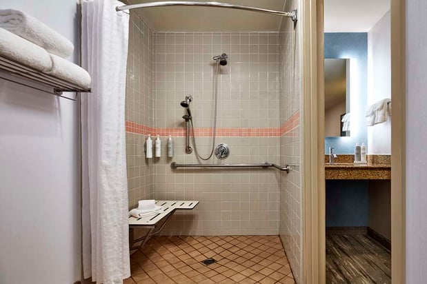 Images Hilton Garden Inn Valencia Six Flags