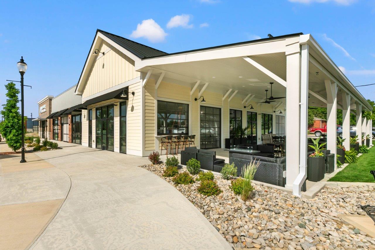 Front of office, Settlers Walk Dental Care. Dentist in Springboro, OH. 