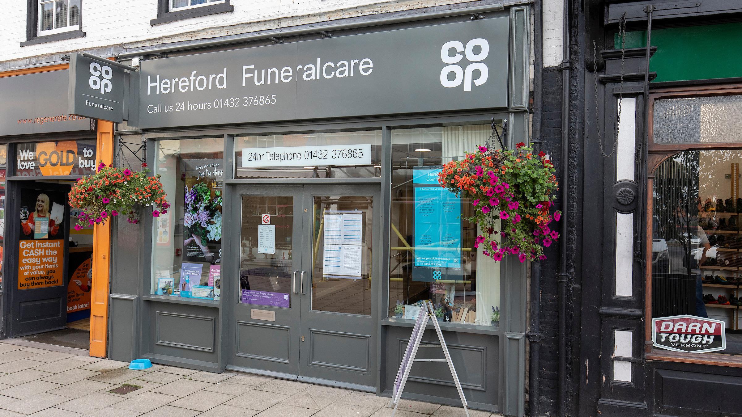 Hereford funeral directors Co-op Funeralcare, Hereford Hereford 01432 376865