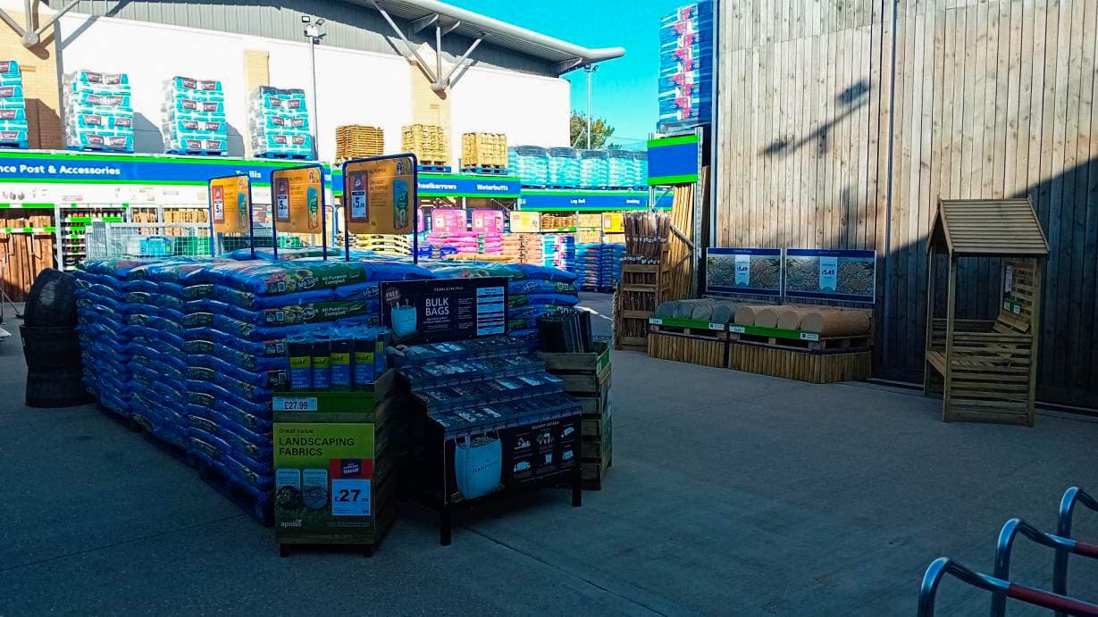 Images B&M Home Store with Garden Centre
